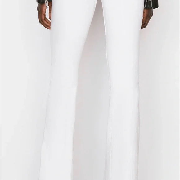 Frame Le High Flare in Blanc, size 24